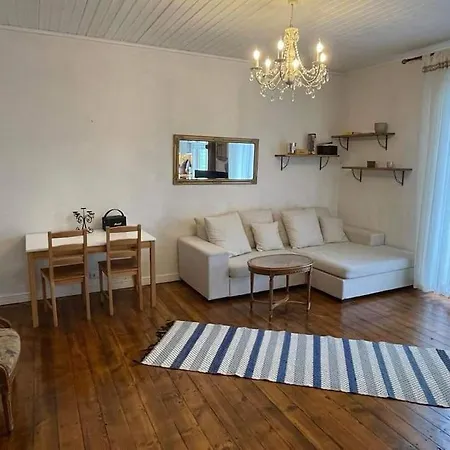 Apartment Cozy Terrace Near The