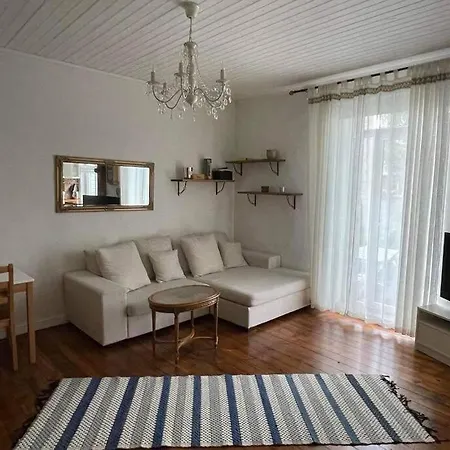 Apartment Cozy Terrace Near The *